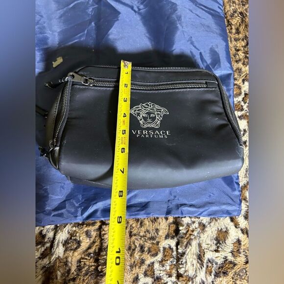 Versace Unisex Medusa Washbag/Makeup bag - Picture 7 of 12